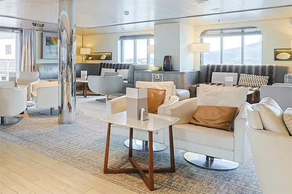 Main lounge - Палуба 3